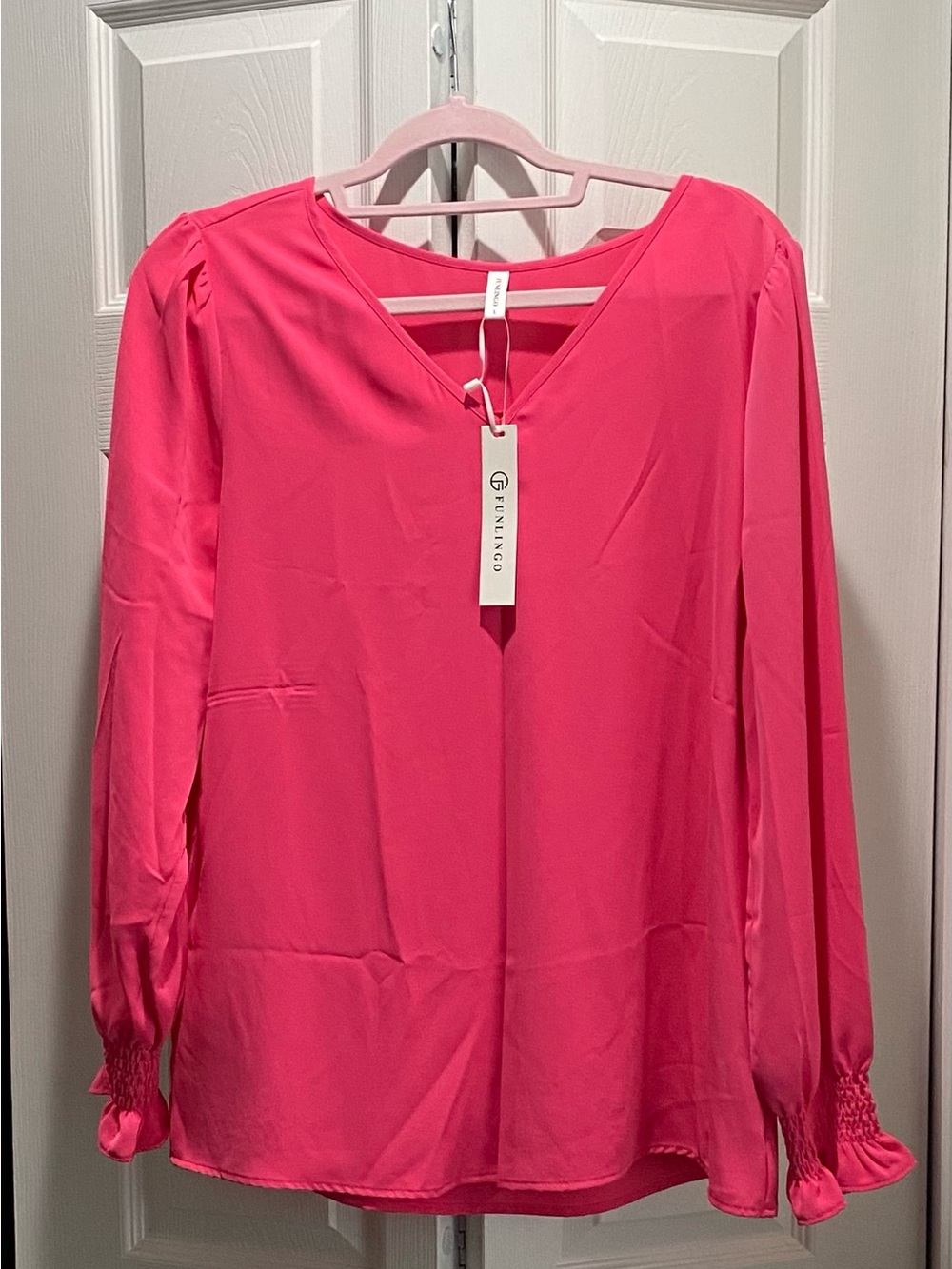 Women’s NWT Pink blouse size L